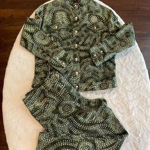 Jean pant set St. John size 14 pearl/gold snaps